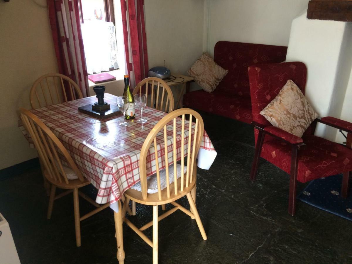 Cummins Cottages Ballycrossaun ภายนอก รูปภาพ