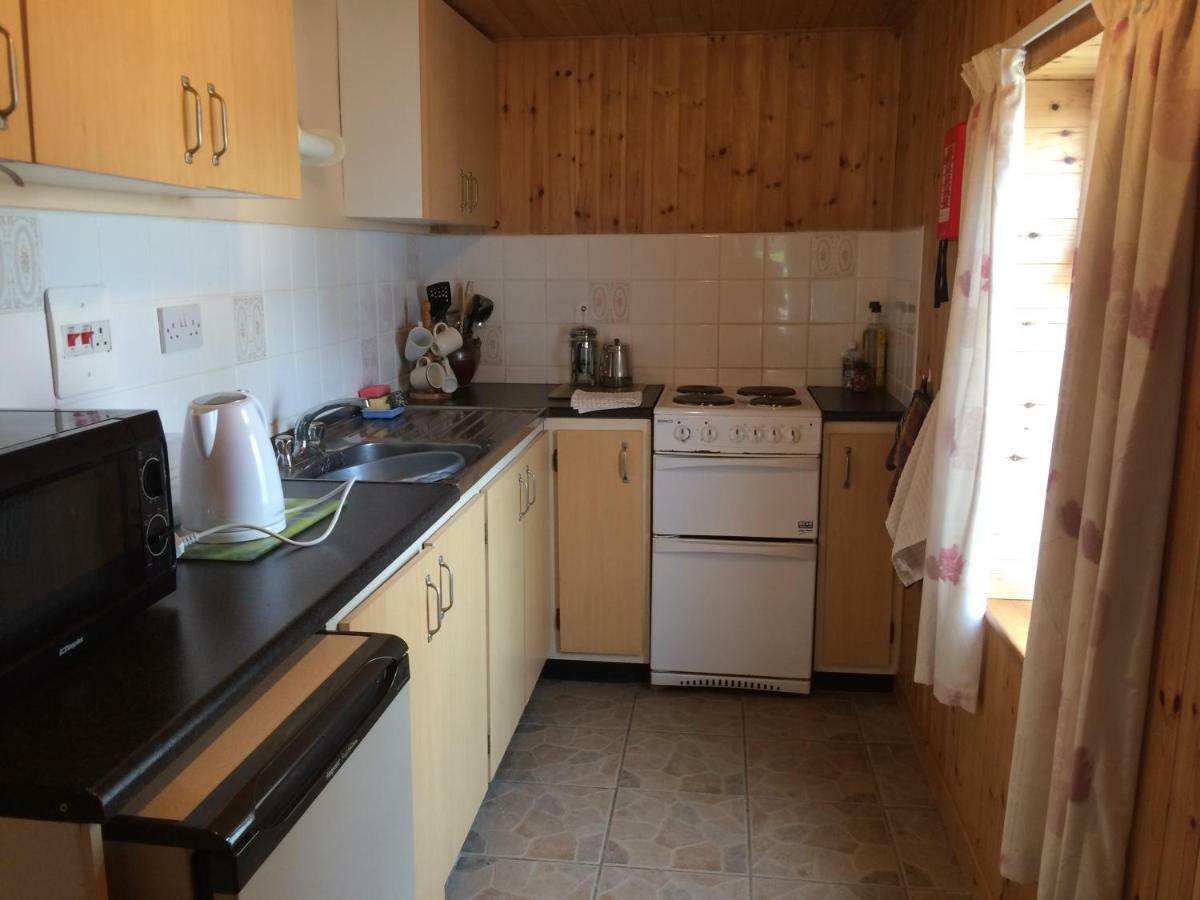 Cummins Cottages Ballycrossaun ภายนอก รูปภาพ