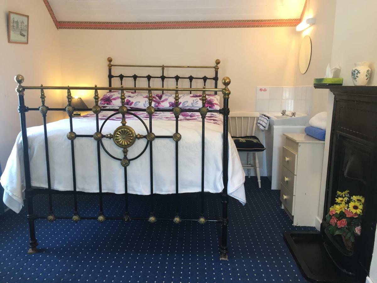 Cummins Cottages Ballycrossaun ภายนอก รูปภาพ
